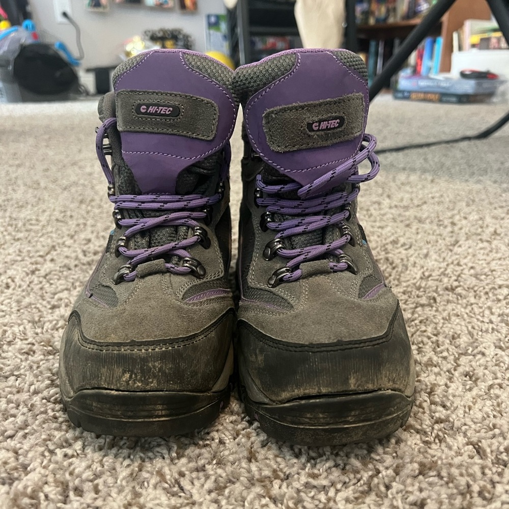 Hi-Tec Hiking Shoes Size 9